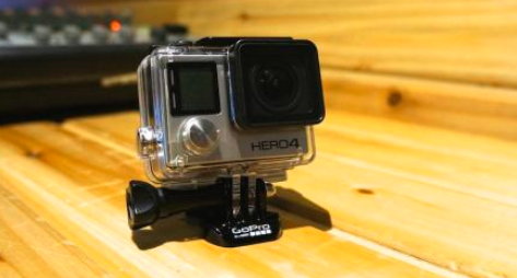 新款GoPro HERO9 Black配备有前置屏幕